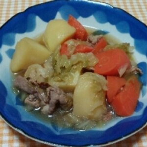 じゃがいもとキャベツ豚肉のあっさり和風煮